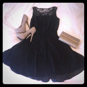 💋Black flowy lace top dress💄